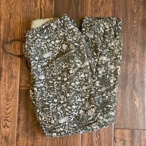 ANTHROPOLOGY HEI HEI beach pants size 8 cropped